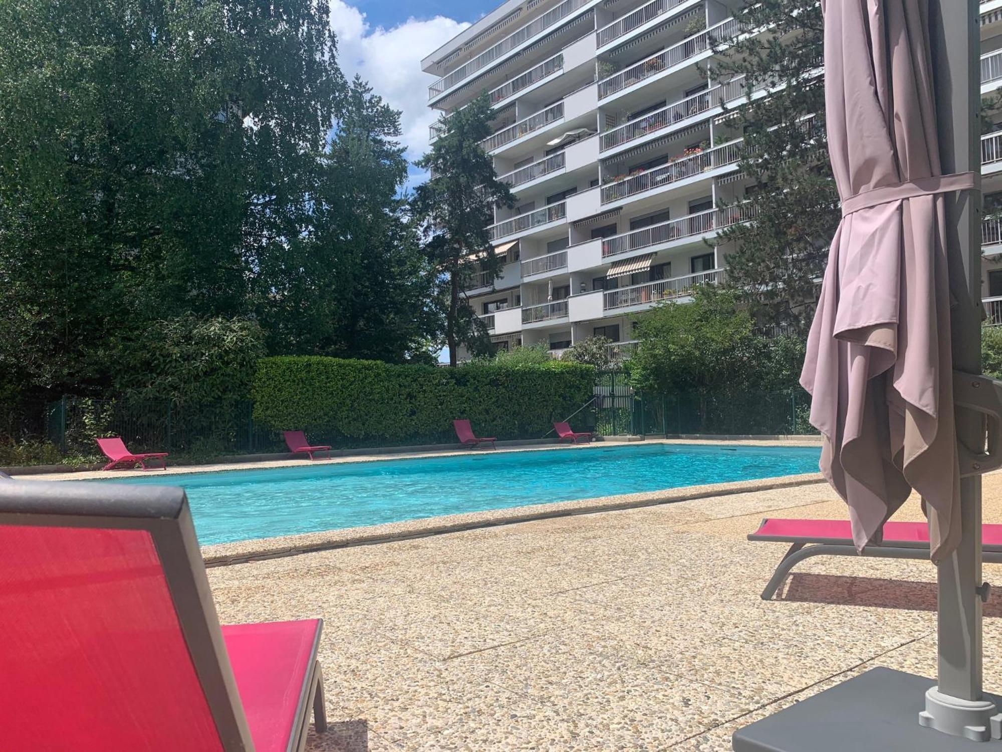 Kusmi Love Piscine Proche Du Lac Annecy Zewnętrze zdjęcie