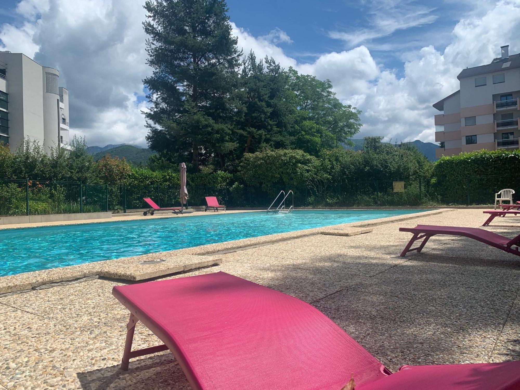 Kusmi Love Piscine Proche Du Lac Annecy Zewnętrze zdjęcie