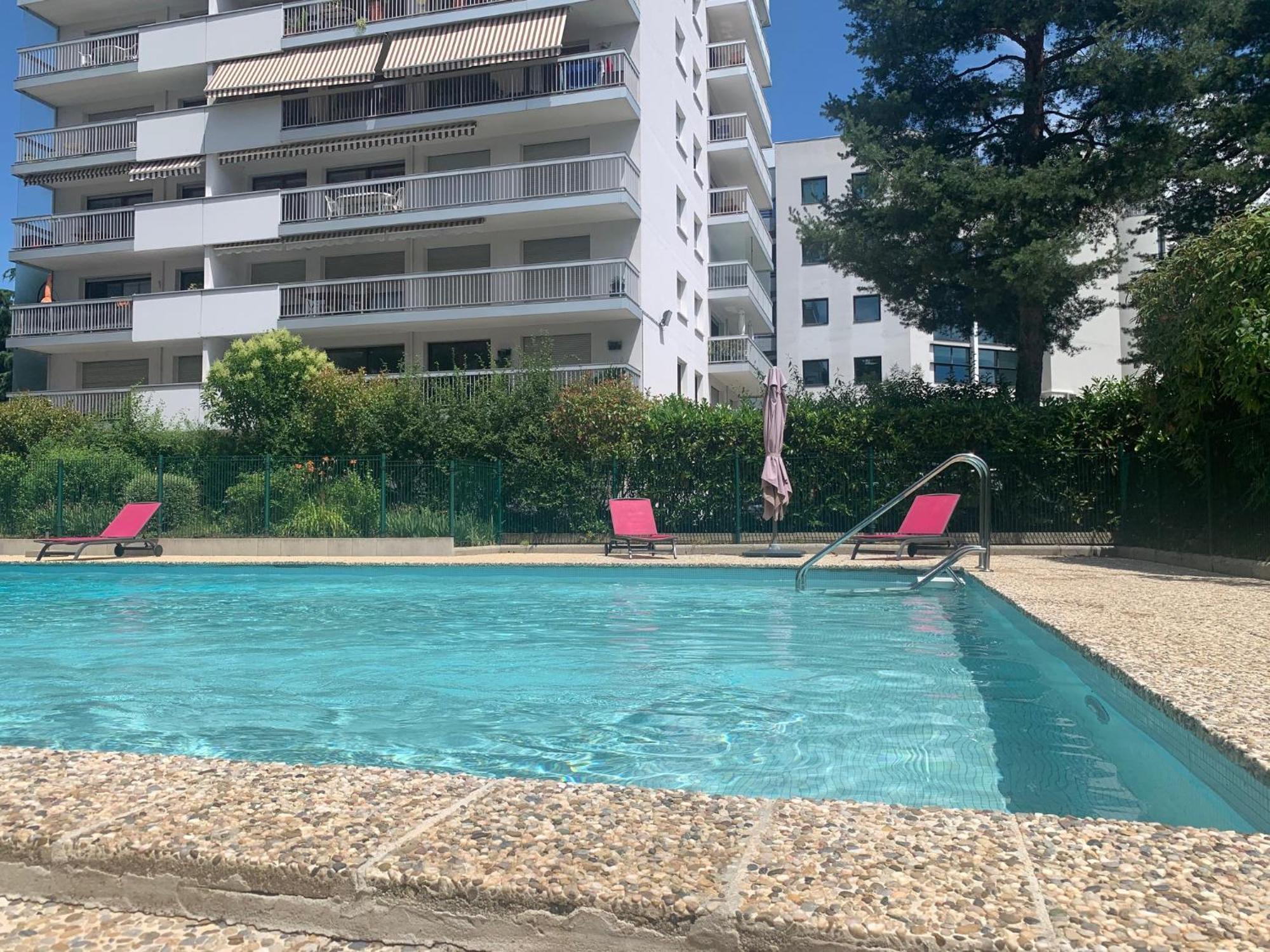 Kusmi Love Piscine Proche Du Lac Annecy Zewnętrze zdjęcie